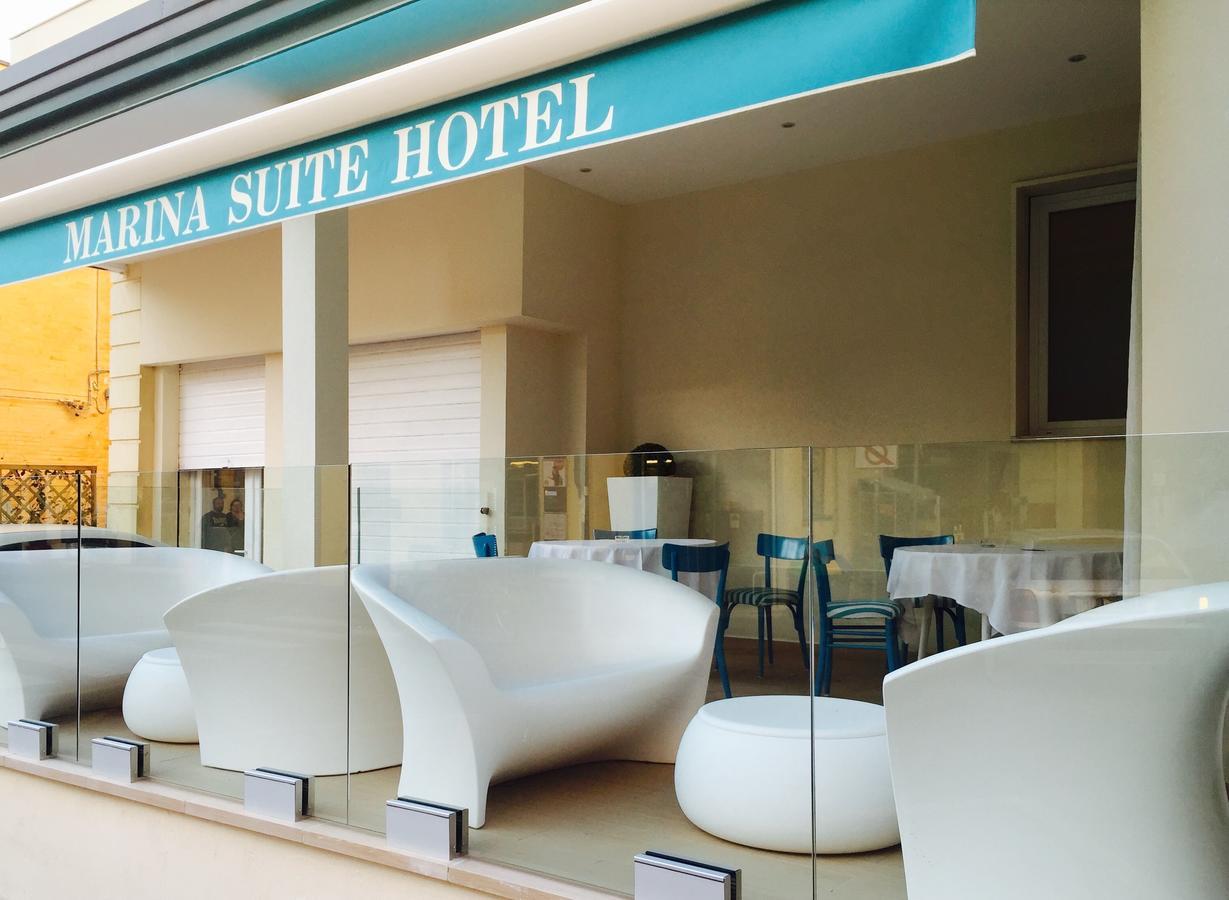 Marina Beach Suite Hotel リミニ エクステリア 写真
