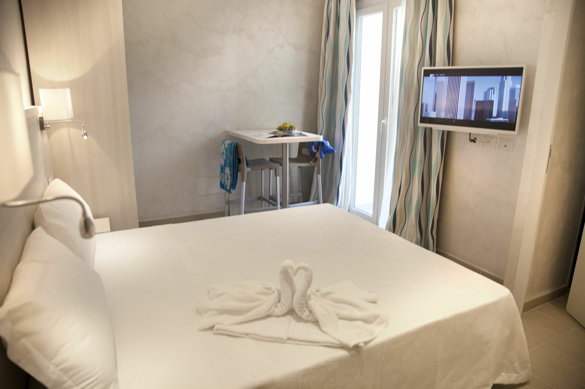 Marina Beach Suite Hotel リミニ エクステリア 写真